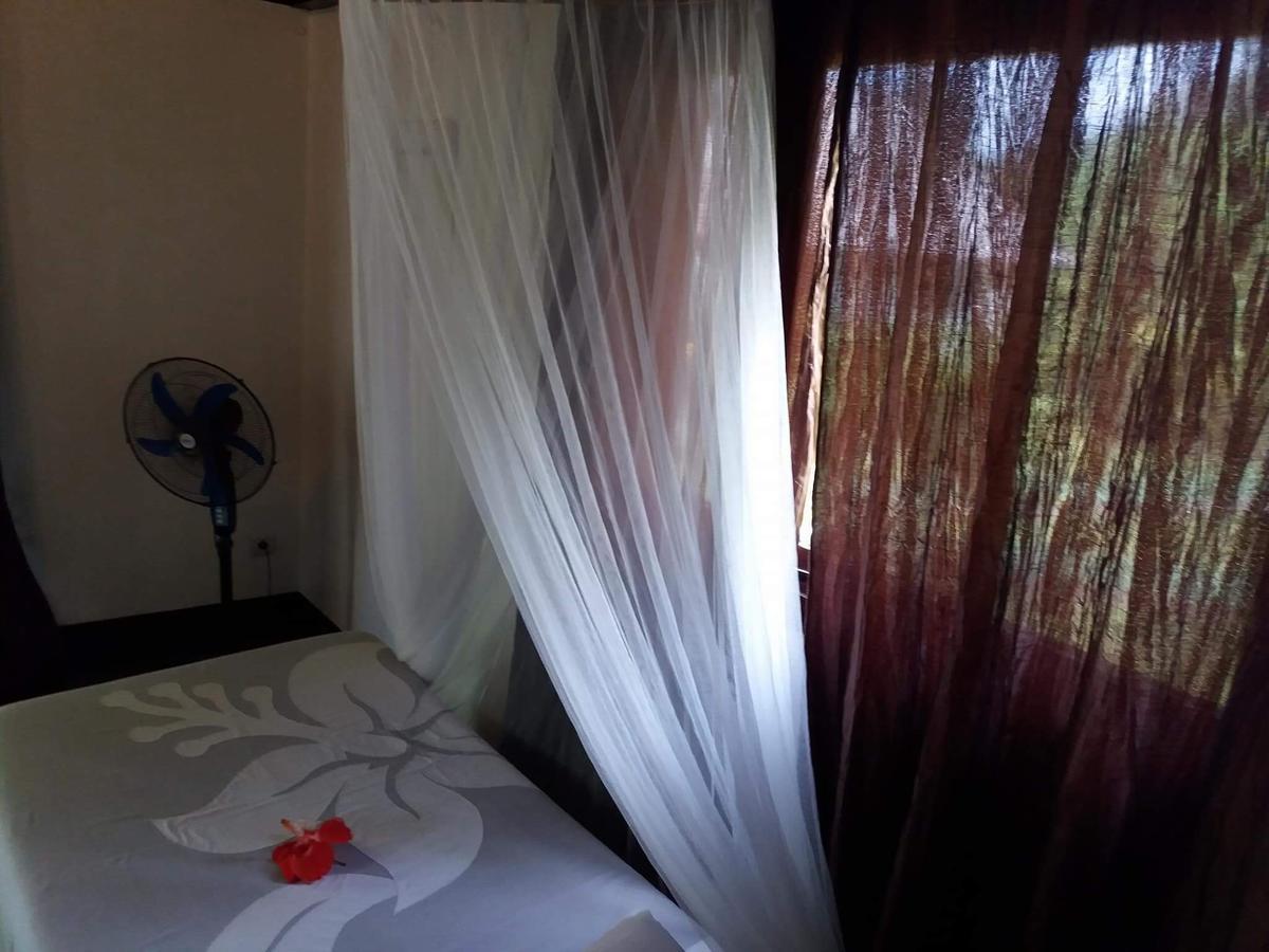 Pension Hibiscus Tahaa Uturoa Luaran gambar